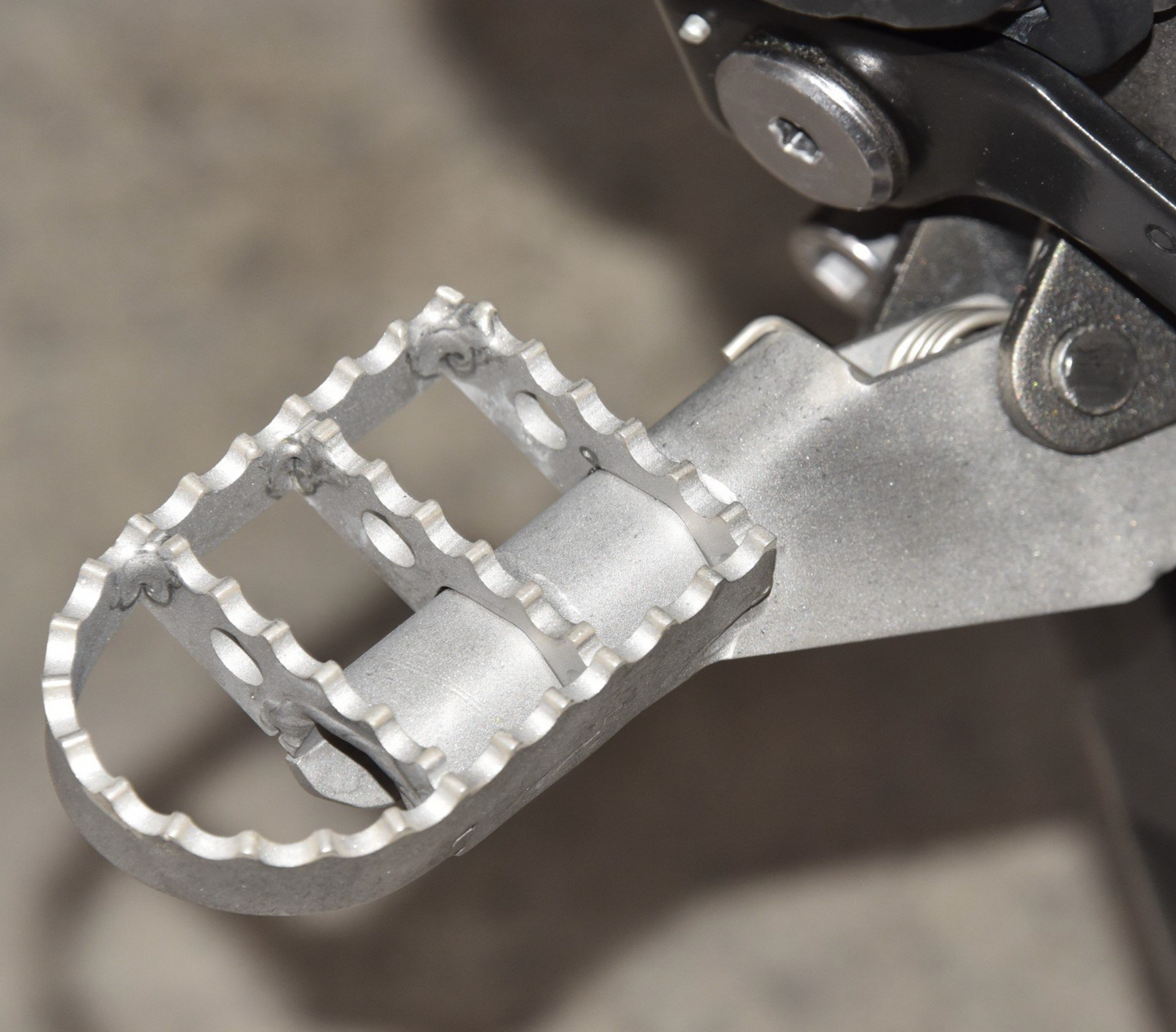 Wide Foot Pegs - Stainless Steel - Triumph Tiger / XC 2011-2020