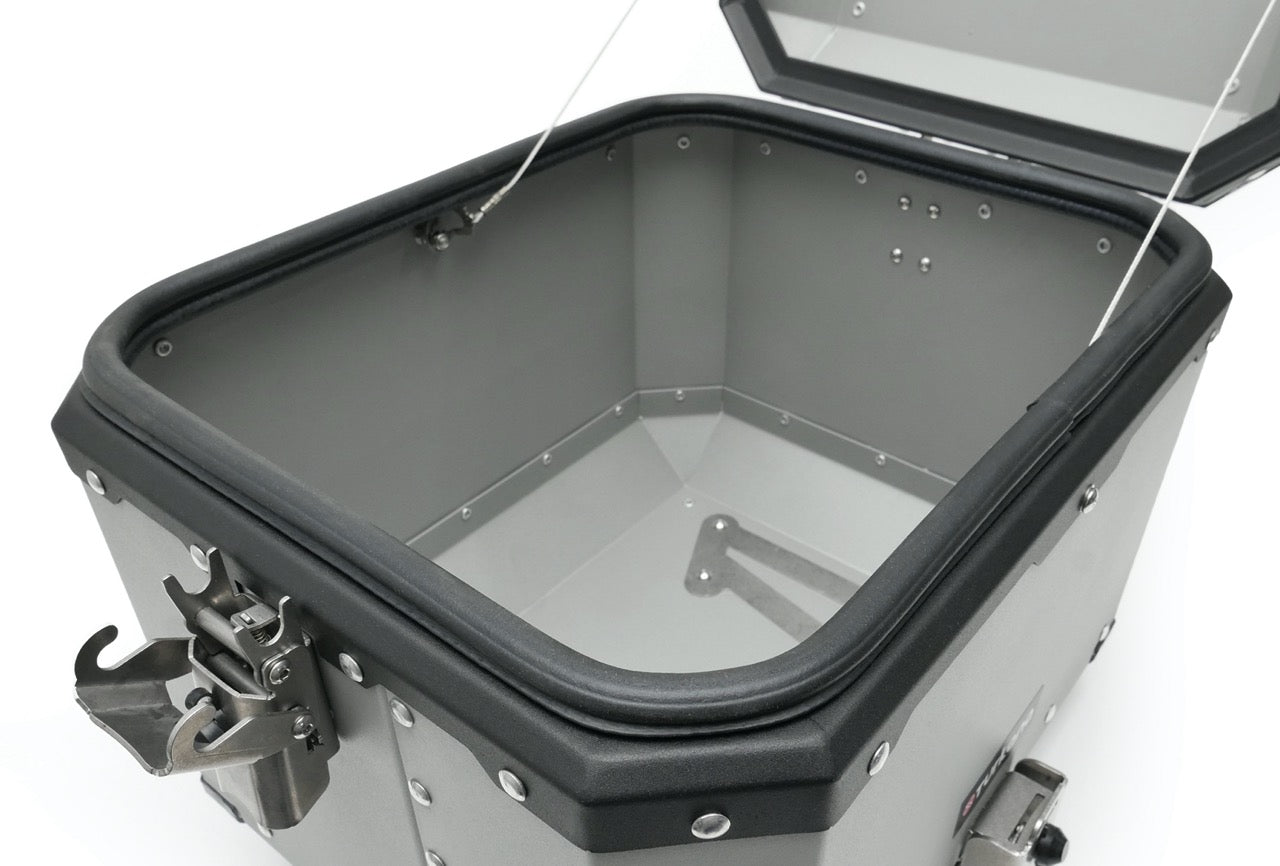 Aluminum Touring Luggage - Rhino Case™ - 32L Top Case