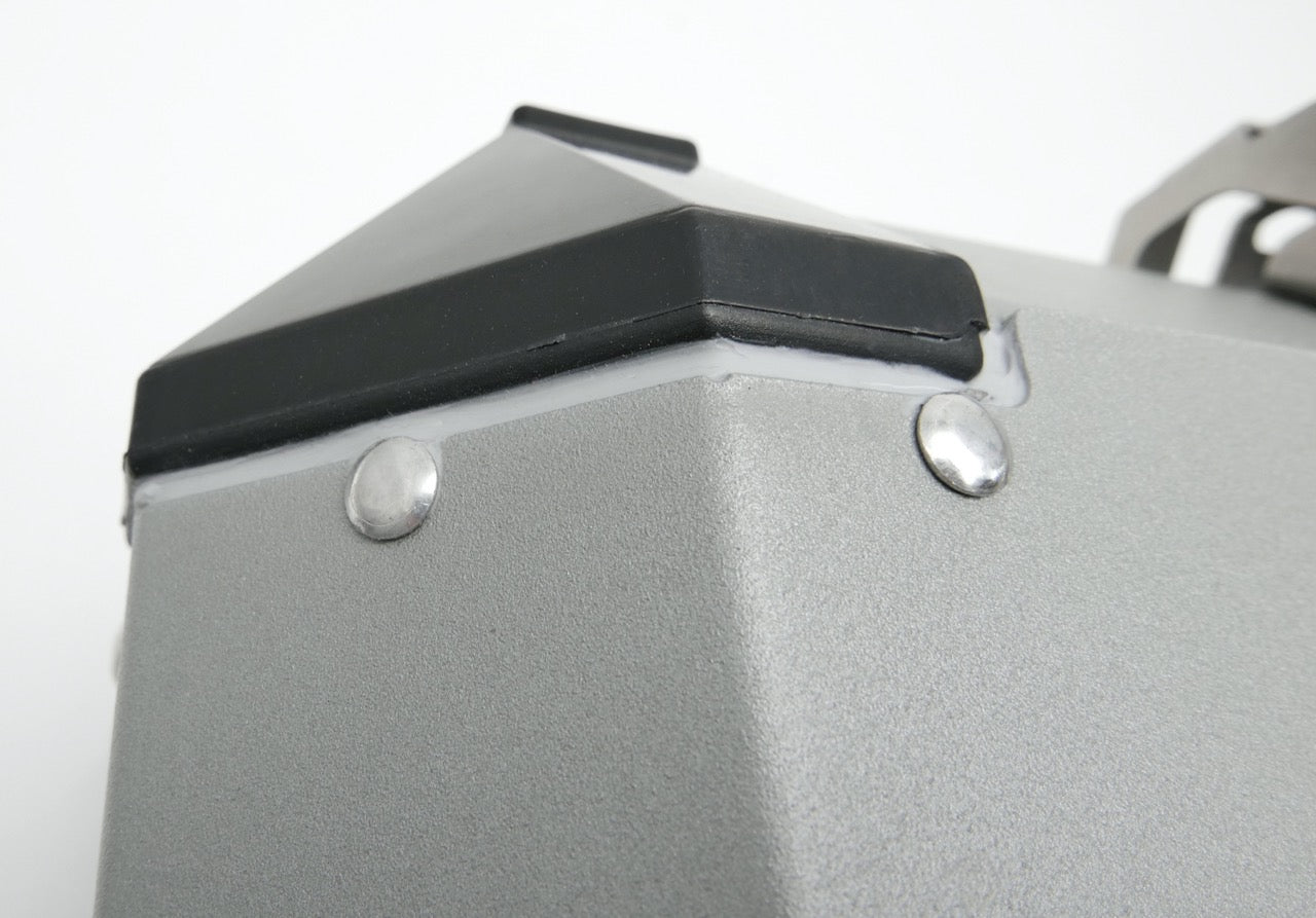 Aluminum Touring Luggage - Rhino Case™ - 32L Top Case